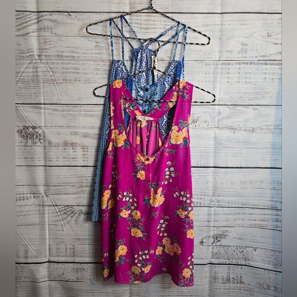 2 Pink Rose Summer Tank Tops Pink And Blue Womans Size Large - Picture 1 of 10